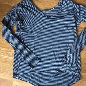 Lululemon long sleeve tee